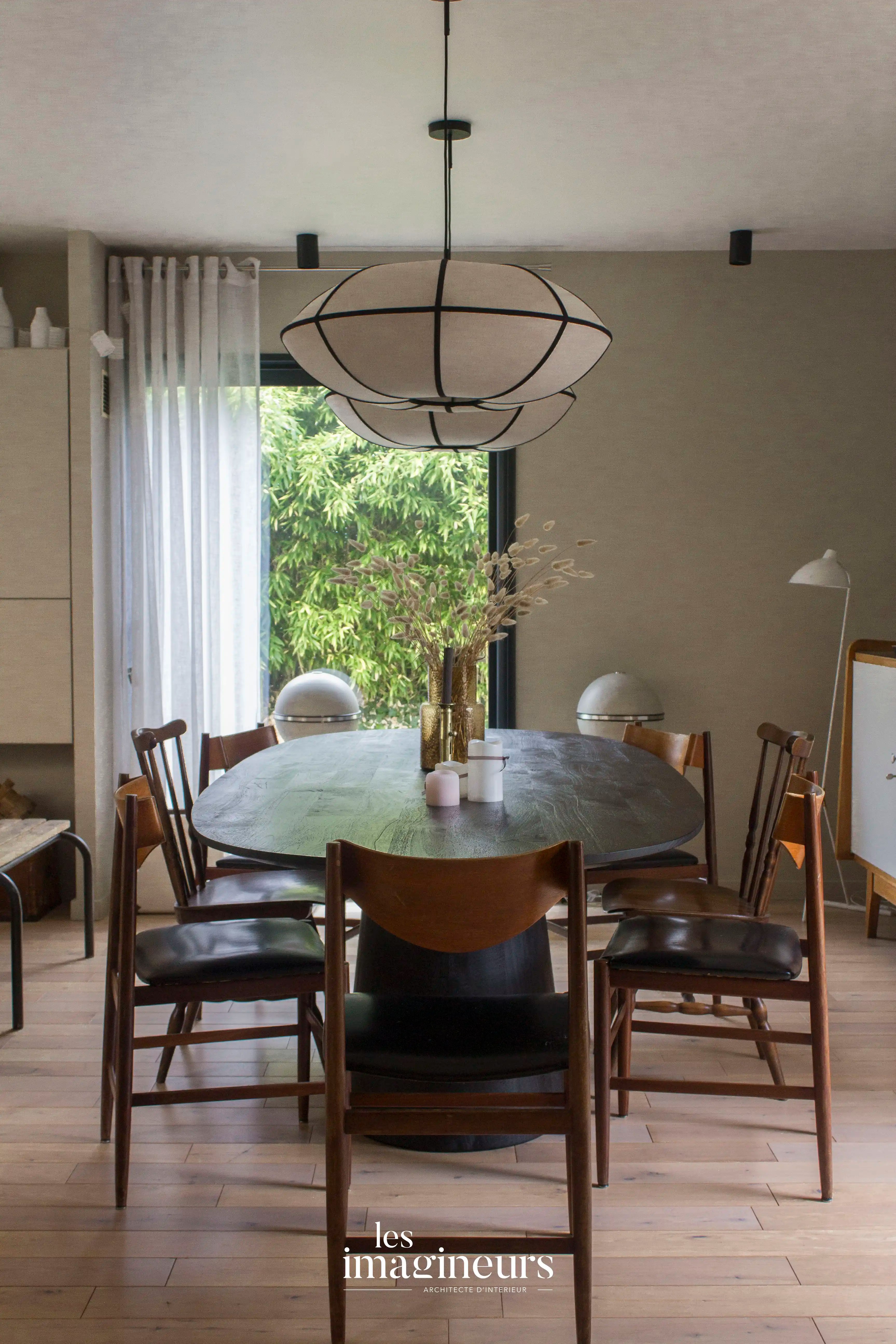- Salle à manger